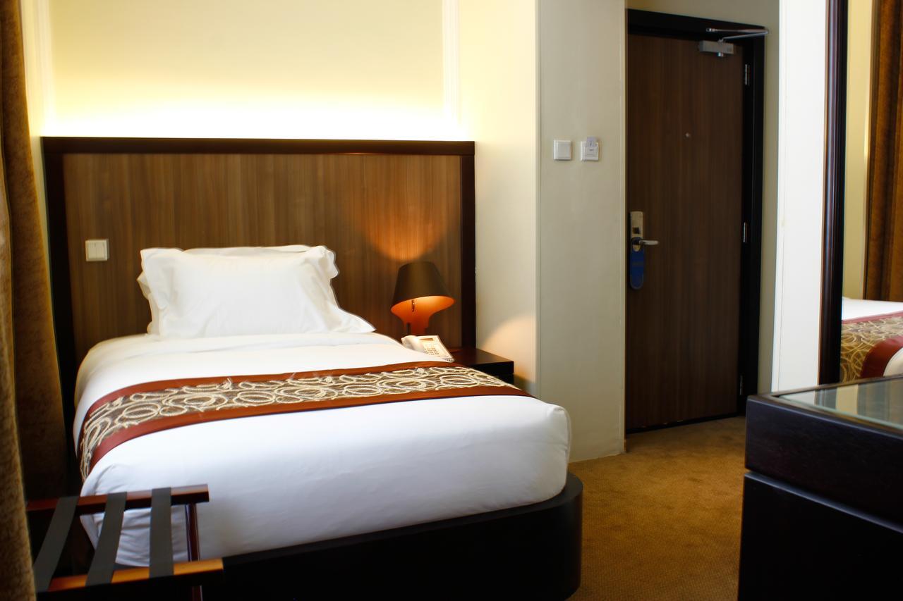 Elilly International Hotel Addisz-Abeba Kültér fotó