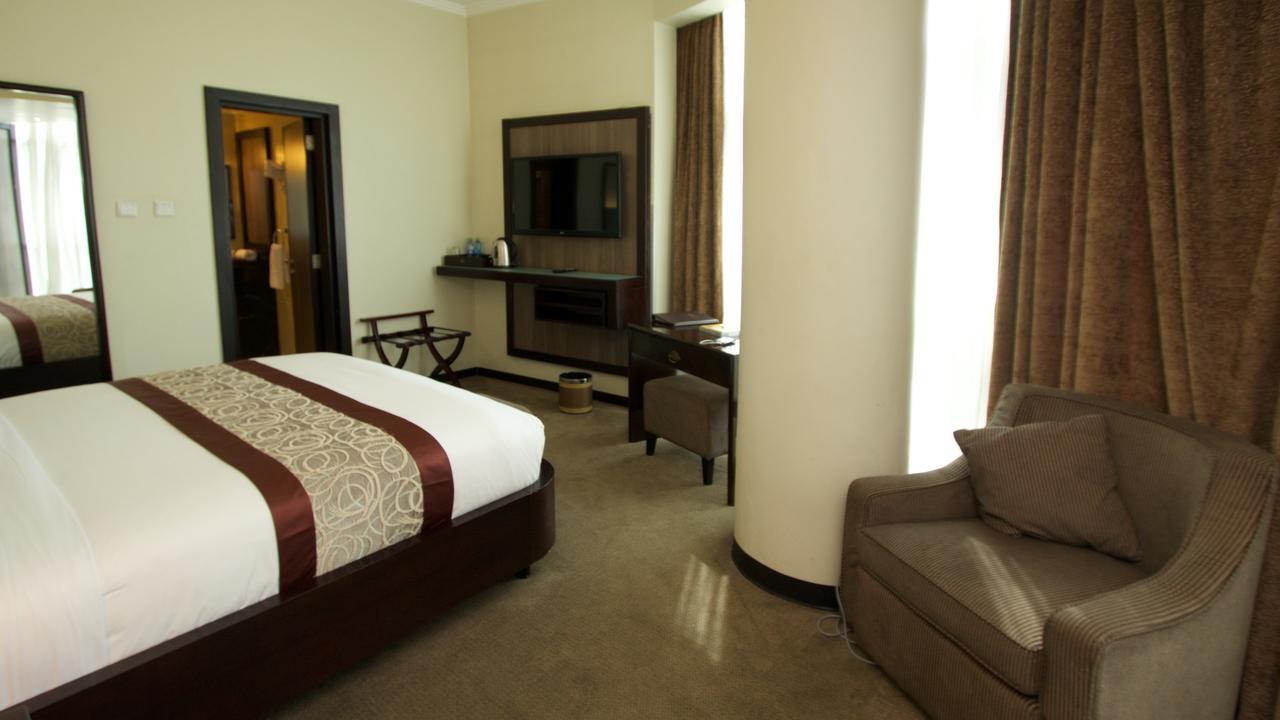 Elilly International Hotel Addisz-Abeba Kültér fotó